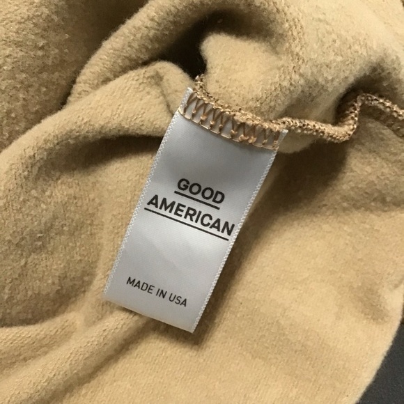 Good American Cheetah Print Cropped Crew Neck Sweatshirt. - Picture 12 of 14